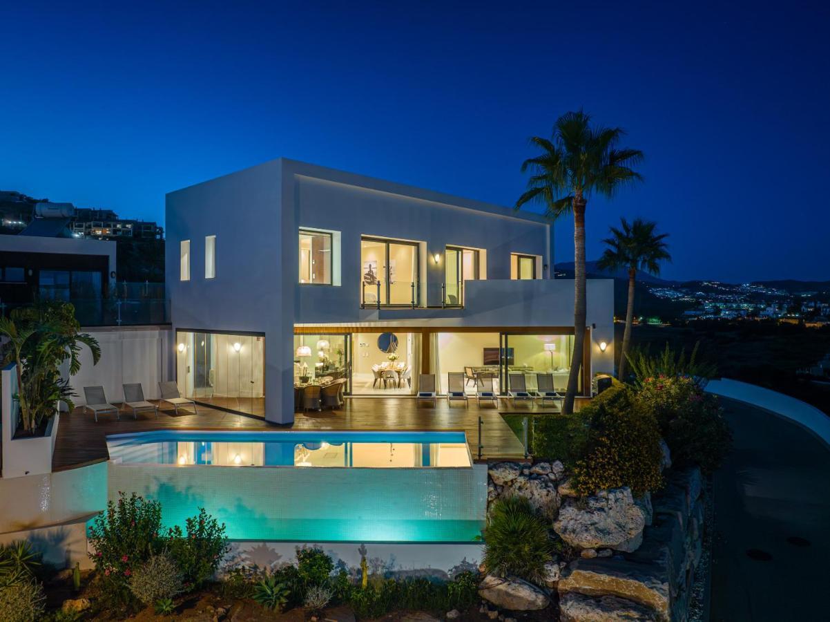 Vacation Marbella I Villa Paraiso The View, Infinity Heated Pool, Sea View, 24-7 Security, Golf Courses إِستيبونا المظهر الخارجي الصورة